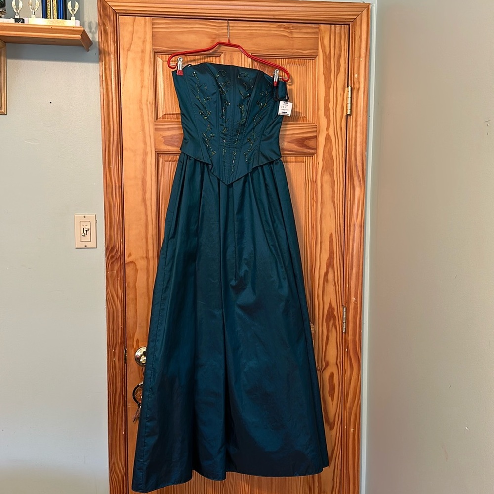 NEW Masquerade Formal Gown